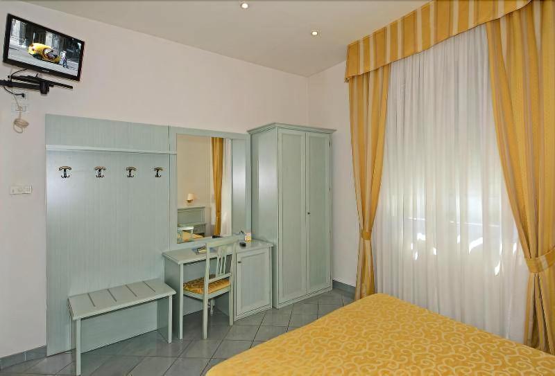 Hotel Garden Viareggio Exterior photo