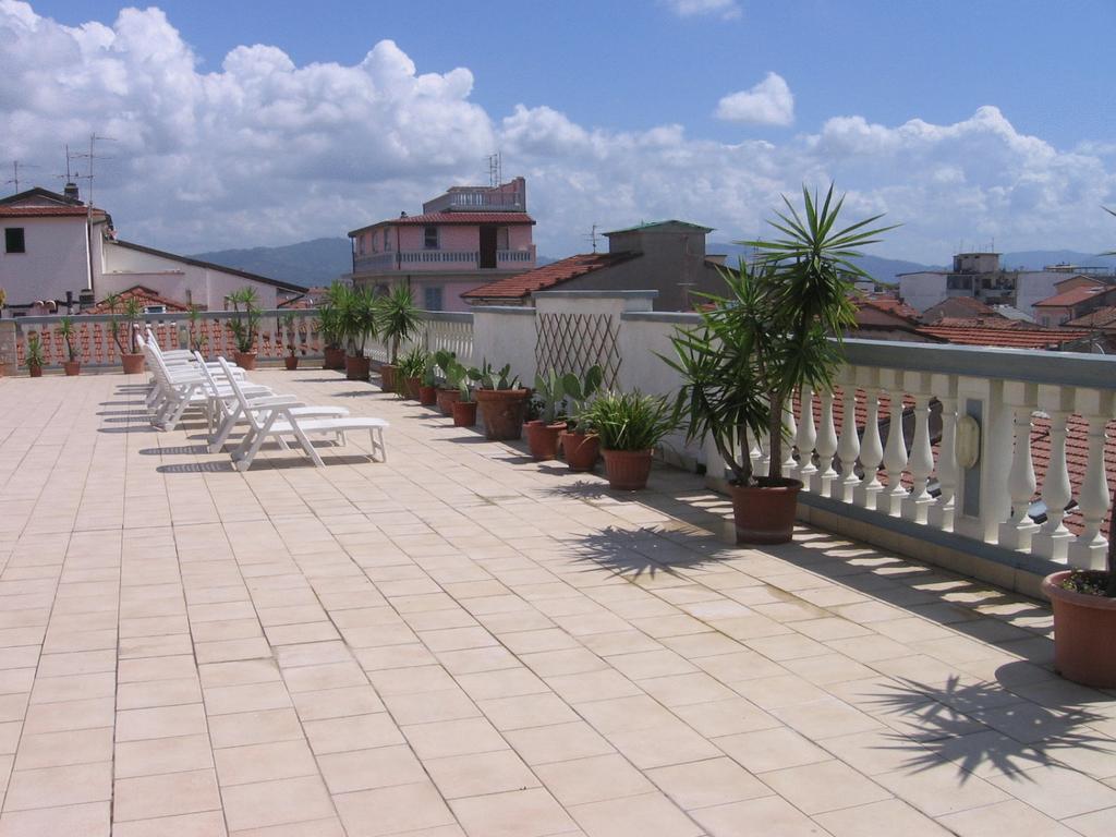 Hotel Garden Viareggio Exterior photo